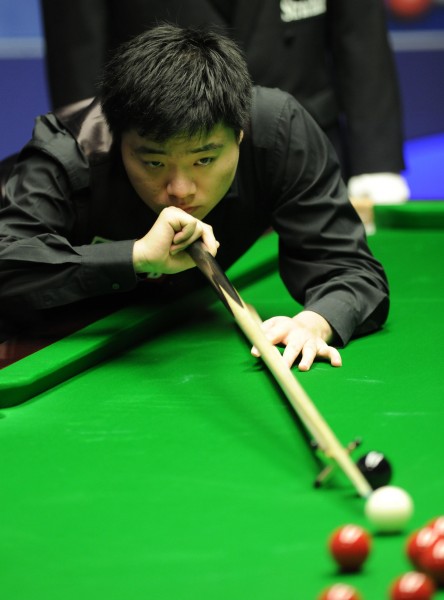 在封闭场地 在封闭场地