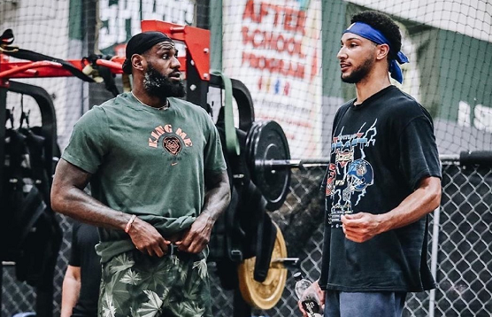 后手就该打 后手就该打