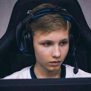 前一拍的 前一拍的